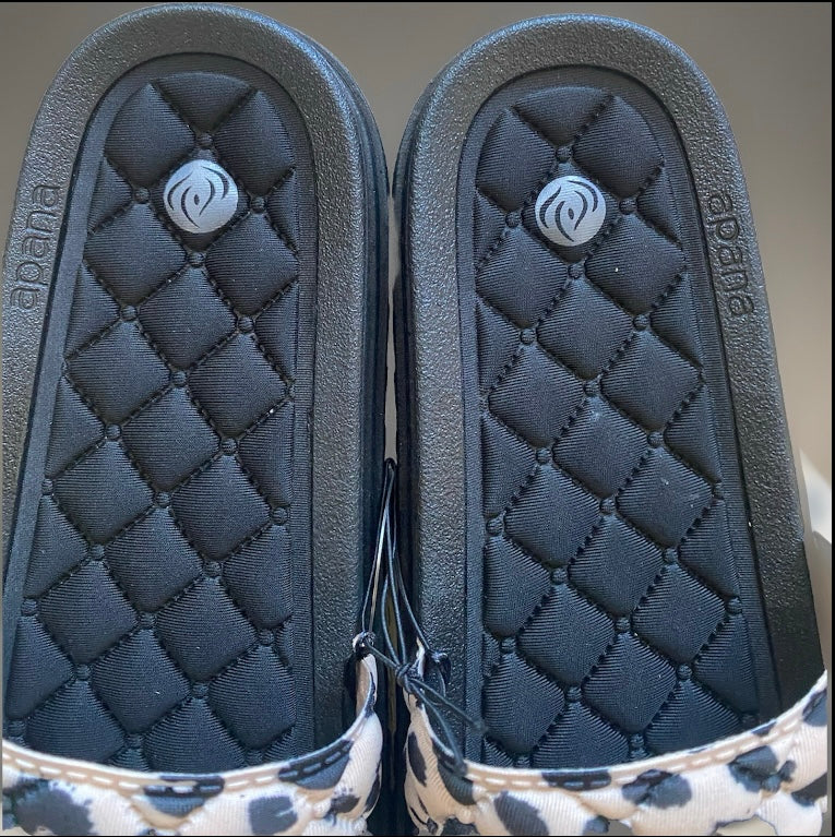 Leopardprint slippers