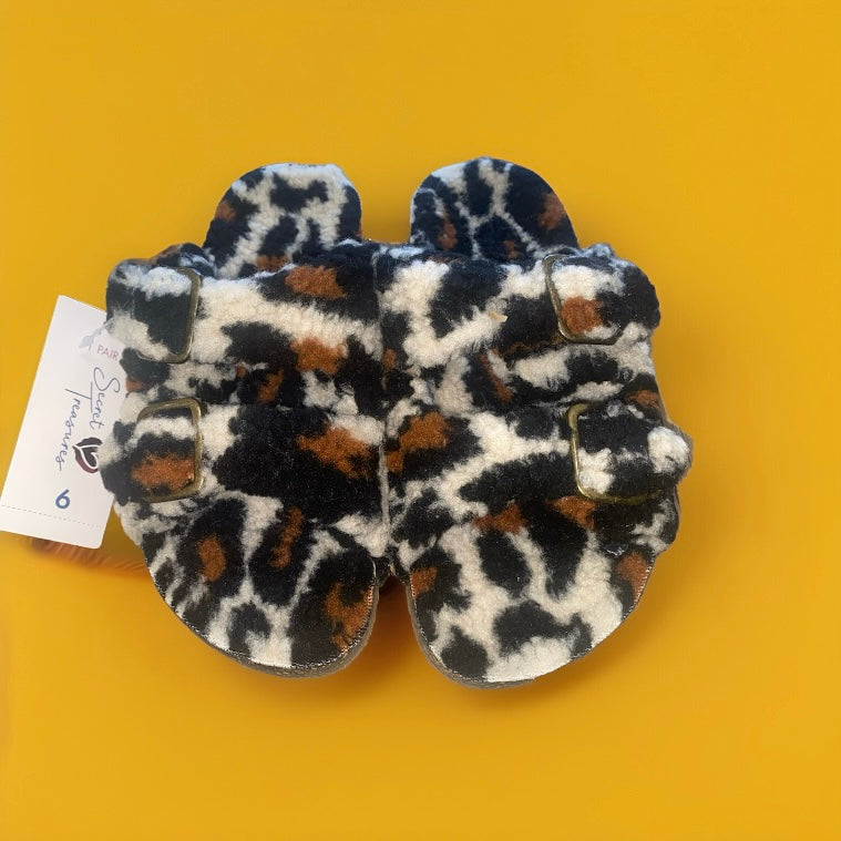 Leopard print sandal slippers