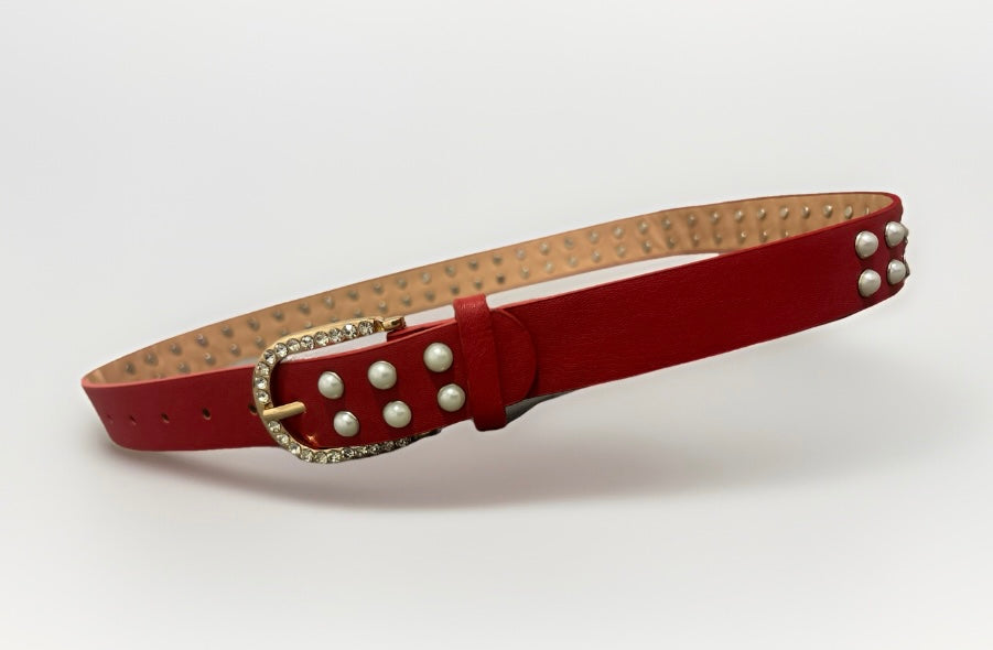Crimson pearl belt