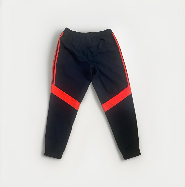 “Predator” adidas joggers